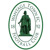 服務員神似“小惡魔”爆紅