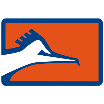 山映斜陽(yáng)天接水。芳草無(wú)情，更在斜陽(yáng)外。