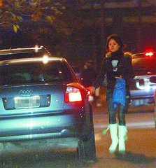 家長“自我感動式”簽名，看似家長負責，其實就是給老師增加負擔