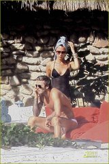 漫評(píng)|霍爾果斯口岸:助力高質(zhì)量共建“一帶一路”走深走實(shí)